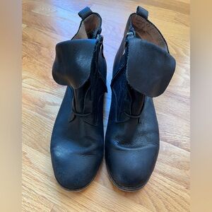 Korean Black Boots with Faux Fur (Size 39)